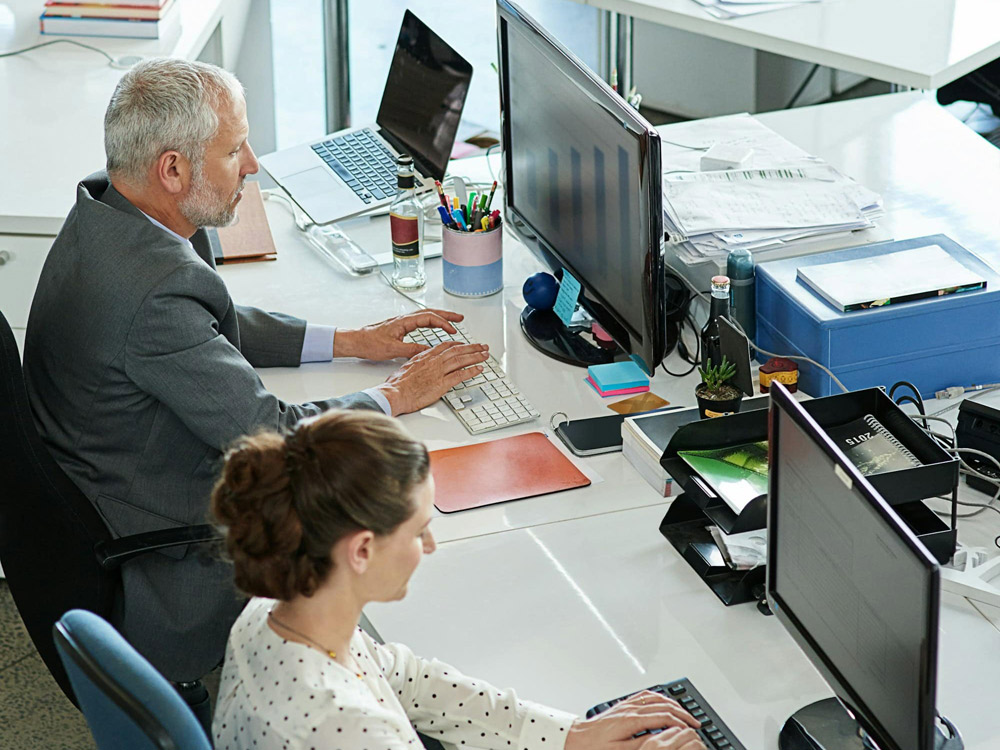 zaawansowane szkolenie CATIA, zaawansowany kurs CATIA, zaawansowane modelowanie CATIA, szkolenie CATIA V5 zaawansowane, kurs CATIA V5 zaawansowany, zaawansowane projektowanie CAD, zaawansowane modelowanie 3D, zaawansowane modelowanie bryłowe, zaawansowane modelowanie powierzchniowe, zaawansowane projektowanie elementów z tworzyw sztucznych, projektowanie detali z tworzyw sztucznych, projektowanie wyrobów z tworzyw sztucznych, projektowanie części plastikowych, projektowanie detali plastikowych, konstrukcja elementów z tworzyw sztucznych, modelowanie elementów z tworzyw sztucznych, CATIA tworzywa sztuczne, CATIA plastik, CATIA dla konstruktorów, CATIA dla inżynierów konstruktorów, CATIA dla R&D, CATIA dla product development, szkolenie dla doświadczonych konstruktorów CATIA, praktyczne warsztaty CATIA, eksperckie szkolenie CATIA, zaawansowane warsztaty CAD, zaawansowane szkolenie z tworzyw sztucznych, projektowanie części wtryskowych, projektowanie elementów wtryskowych, projektowanie detali do wtrysku, modelowanie części wtryskowych, analiza pochylenia CATIA, Draft Analysis CATIA, tooling axis CATIA, oś technologiczna CATIA, PowerCopy CATIA, parametryzacja CATIA, parametryczny model CATIA, design tables CATIA, biblioteki CATIA, healing powierzchni CATIA, naprawa geometrii CATIA, ciągłość powierzchni CATIA, analiza ciągłości powierzchni, optymalizacja drzewka konstrukcyjnego, organizacja drzewa modelu, stabilny model CATIA, czytelny model 3D, modyfikowalny model CATIA, standardy modelowania 3D, dobre praktyki CAD, najlepsze praktyki projektowe, projektowanie automotive CATIA, automotive plastic design, trim design CATIA, interior trim CATIA, projektowanie plastików automotive, projektowanie wyrobów gotowych, praktyczne zastosowanie CATIA, modelowanie przemysłowe, projektowanie dla przemysłu, projektowanie zespołowe CAD, współpraca zespołowa w CATIA, optymalizacja jakości modelu, analiza błędów modelu CAD, przygotowanie modelu do zmian konstrukcyjnych, zaawansowany konstruktor CAD, szkolenie CAD dla branży motoryzacyjnej, szkolenie CATIA automotive, szkolenie z projektowania plastików automotive, zaawansowane funkcje CATIA, zaawansowane narzędzia CATIA, rozwój kompetencji konstruktora CATIA, modelowanie przemysłowe tworzyw sztucznych, zaawansowane projektowanie produktów z plastiku, advanced CATIA training, advanced CATIA course, advanced CATIA V5 training, CATIA advanced modeling, advanced 3D CAD training, advanced solid modeling CATIA, advanced surface modeling CATIA, CATIA plastic parts design, plastic part design training, advanced plastic component design, CATIA plastics training, CATIA for plastic products, CATIA for engineers, CATIA for design engineers, CATIA for R&D teams, advanced CAD workshop, expert CATIA workshop, CATIA automotive plastic design, CATIA automotive trim design, interior trim design CATIA, injection molded part design, plastic product design CATIA, CATIA draft analysis, CATIA tooling axis, CATIA PowerCopy, CATIA parameterization, CATIA design tables, CATIA libraries, CATIA surface healing, CATIA continuity analysis, CATIA tree structure optimization, CATIA model organization, CATIA model stability, CATIA best practices, industrial CAD standards, advanced product development CATIA, advanced engineering design training, parametric 3D modeling CATIA, practical CATIA workshop, CATIA advanced functions, CATIA advanced tools, plastic design for automotive, advanced CAD for plastics, CATIA model quality optimization, collaborative design in CATIA, advanced plastic engineering course, pokročilé školení CATIA, pokročilý kurz CATIA, pokročilé modelování CATIA, školení CATIA V5 pokročilé, kurz CATIA V5 pokročilý, pokročilé 3D modelování, pokročilé objemové modelování, pokročilé plošné modelování, pokročilý návrh plastových dílů, návrh plastových součástí v CATIA, projektování plastových dílů, konstrukce plastových dílů, vývoj plastových dílů, školení CATIA pro konstruktéry, CATIA pro zkušené konstruktéry, CATIA pro inženýry, CATIA pro R&D, CATIA pro product development, praktické workshopy CATIA, expertní školení CATIA, školení pro pokročilé uživatele CATIA, návrh vstřikovaných dílů, konstrukce vstřikovaných dílů, projektování dílů pro vstřikování, modelování plastových výrobků, design plastových výrobků, Draft Analysis CATIA, draft analýza CATIA, tooling axis CATIA, technologická osa CATIA, PowerCopy CATIA, parametrizace CATIA, parametrický model CATIA, design tables CATIA, knihovny CATIA, healing ploch CATIA, oprava geometrie CATIA, kontinuita ploch, analýza kontinuity ploch, optimalizace stromu modelu, struktura konstrukčního stromu, stabilní model CATIA, přehledný 3D model, snadno upravitelný model, průmyslové standardy modelování, osvědčené CAD postupy, nejlepší konstrukční praxe, automotive plastic design, trim design CATIA, interior trim CATIA, návrh plastových dílů automotive, školení CATIA automotive, praktické využití CATIA, průmyslové projektování, týmová spolupráce v CATIA, optimalizace kvality modelu, analýza chyb CAD modelu, příprava modelu na konstrukční změny, pokročilé funkce CATIA, pokročilé nástroje CATIA, vývoj plastových komponentů, školení pro 3D modelování plastů, pokročilá konstrukce plastových dílů, návrh finálních plastových výrobků, modelování průmyslových plastových součástí, CATIA pro automobilový průmysl, efektivní modelování v CATIA, pokročilé konstrukční workflow, zaawansowane szkolenie CATIA z projektowania elementów z tworzyw sztucznych, zaawansowany kurs CATIA dla doświadczonych konstruktorów tworzyw sztucznych, zaawansowane modelowanie 3D elementów plastikowych w CATIA, szkolenie CATIA V5 z projektowania detali z tworzyw sztucznych, warsztaty zaawansowanego modelowania powierzchniowego w CATIA, warsztaty zaawansowanego modelowania bryłowego w CATIA, kurs CATIA z optymalizacji drzewka konstrukcyjnego, szkolenie z budowy parametrycznego modelu 3D w CATIA, zaawansowane projektowanie części wtryskowych w CATIA, szkolenie z Draft Analysis dla elementów z tworzyw sztucznych, kurs CATIA z PowerCopy dla konstruktorów automotive, zaawansowane szkolenie z projektowania plastikowych detali automotive, kurs dla inżynierów R&D projektujących wyroby z tworzyw, zaawansowane szkolenie CATIA dla branży motoryzacyjnej, praktyczne warsztaty CATIA z projektowania detali plastikowych, jak projektować elementy z tworzyw sztucznych w CATIA zaawansowanie, szkolenie z organizacji modelu i drzewa konstrukcyjnego w CATIA, kurs zaawansowanego modelowania wyrobów gotowych z tworzyw, szkolenie dla konstruktorów chcących przyspieszyć pracę w CATIA, zaawansowane szkolenie z modyfikowalnych modeli CATIA, szkolenie z najlepszych praktyk projektowania plastiku w CATIA, kurs modelowania powierzchni klasy przemysłowej w CATIA, szkolenie z naprawy geometrii i healingu powierzchni w CATIA, zaawansowany kurs tworzenia stabilnych modeli 3D w CATIA, zaawansowane szkolenie z parametryzacji modeli CATIA V5, kurs projektowania części plastikowych do technologii wtrysku, szkolenie z projektowania wyrobów z tworzyw dla konstruktorów CAD, kurs CATIA dla osób projektujących plastikowe komponenty automotive, zaawansowane projektowanie detali technicznych z tworzyw sztucznych, szkolenie z przygotowania modelu CATIA do zmian konstrukcyjnych, kurs optymalizacji jakości modelu CAD dla elementów z tworzyw, szkolenie z analizy błędów konstrukcyjnych w modelach CATIA, zaawansowane szkolenie z praktycznego wykorzystania funkcji CATIA, kurs projektowania z uwzględnieniem standardów przemysłowych CATIA, szkolenie z modelowania elementów plastikowych na bazie przykładów automotive, kurs dla zaawansowanych użytkowników CATIA pracujących z tworzywami, szkolenie z czytelnego i logicznego budowania drzewa modelu, kurs projektowania plastikowych części zespołów w środowisku CATIA, zaawansowane warsztaty CATIA dla inżynierów product development, szkolenie z modelowania wyrobów z tworzyw dla zespołów konstrukcyjnych, kurs CATIA z analizą pochylenia i osią technologiczną, szkolenie z projektowania zatrzasków żeber i bossów w CATIA, zaawansowane projektowanie części wnętrza samochodu w CATIA, kurs trim design dla plastikowych komponentów automotive, szkolenie z powierzchniowego projektowania części z tworzyw sztucznych, zaawansowany kurs CAD dla konstruktorów projektujących plastiki, szkolenie z budowy przejrzystego modelu 3D do współpracy zespołowej, kurs CATIA dla firm rozwijających produkty z tworzyw sztucznych, zaawansowane szkolenie z projektowania produktów plastikowych od modelu do dokumentacji, kurs zwiększający efektywność projektową w CATIA dla konstruktorów, szkolenie z zaawansowanych narzędzi CATIA w projektowaniu tworzyw, kurs dla osób chcących uporządkować zaawansowane modelowanie CATIA, szkolenie z modelowania przemysłowych elementów z tworzyw sztucznych, zaawansowane warsztaty z praktycznego modelowania części plastikowych, kurs projektowania detali z tworzyw zgodnie z dobrymi praktykami CAD, szkolenie z optymalizacji parametrycznego modelu elementu z tworzywa, kurs CATIA dla specjalistów rozwijających wyroby gotowe z plastiku, szkolenie z projektowania części do produkcji seryjnej z tworzyw, zaawansowany kurs modelowania elementów plastikowych w środowisku CATIA V5, szkolenie z logicznej organizacji danych konstrukcyjnych w CATIA, kurs dla konstruktorów chcących poprawić jakość modeli tworzywowych, zaawansowane szkolenie CATIA z naciskiem na projektowanie plastików, praktyczny kurs projektowania elementów z tworzyw sztucznych dla przemysłu, advanced CATIA training for plastic part design engineers, advanced CATIA V5 course for plastic product development, advanced CATIA training for injection molded part design, practical CATIA workshop for advanced plastic component modeling, advanced CATIA surfacing course for plastic parts, advanced CATIA solid modeling for plastic components, CATIA training for automotive plastic trim design, advanced CATIA course for experienced design engineers, CATIA V5 training for advanced plastic product modeling, advanced CATIA training focused on draft analysis and tooling axis, CATIA course for parametric plastic part modeling, advanced CATIA workshop for model tree optimization, CATIA training for reusable design templates and PowerCopy, advanced CATIA course for industrial plastic design standards, advanced CATIA training for collaborative 3D product development, CATIA workshop for model stability and clean construction tree, advanced CAD training for plastic engineering teams, CATIA training for automotive interior plastic parts, advanced plastic part design course using CATIA V5, CATIA workshop for advanced surface healing and continuity analysis, CATIA training for engineers designing plastic finished products, advanced CATIA course for R&D and product development teams, CATIA course for improving model quality in plastic design, advanced CATIA plastic modeling with industry best practices, CATIA V5 advanced workshop for automotive trim engineers, advanced CATIA training for efficient plastic component design, CATIA training for design engineers working with plastics, advanced CATIA course for editable and robust 3D models, practical advanced CATIA training for industrial plastic products, CATIA training for advanced product tree organization, advanced CATIA workshop for injection molded plastic parts, CATIA course for advanced engineering change preparation, advanced CATIA training for plastic design in automotive industry, CATIA workshop for experienced users designing plastic components, advanced surface and solid modeling in CATIA for plastics, CATIA training for advanced parametric automotive plastic design, expert CATIA course for plastic part development, advanced CATIA tools for plastic design engineers, CATIA training for high-quality plastic product models, advanced CATIA course for real industrial plastic design cases, pokročilé školení CATIA pro návrh plastových dílů, pokročilý kurz CATIA pro zkušené konstruktéry plastových součástí, pokročilé 3D modelování plastových dílů v CATIA, školení CATIA V5 pro návrh dílů z plastů, praktický workshop pokročilého plošného modelování v CATIA, praktický workshop pokročilého objemového modelování v CATIA, kurz CATIA pro optimalizaci konstrukčního stromu, školení pro tvorbu parametrického 3D modelu v CATIA, pokročilý návrh vstřikovaných dílů v prostředí CATIA, školení draft analýzy pro plastové součásti v CATIA, kurz CATIA s využitím PowerCopy pro automotive konstruktéry, pokročilé školení návrhu plastových detailů pro automotive, kurz pro inženýry R&D navrhující plastové výrobky, pokročilé školení CATIA pro automobilový průmysl, praktické workshopy CATIA pro návrh plastových dílů, jak pokročile navrhovat plastové díly v CATIA, školení organizace modelu a konstrukčního stromu v CATIA, kurz pokročilého modelování finálních plastových výrobků, školení pro konstruktéry kteří chtějí zrychlit práci v CATIA, pokročilé školení tvorby snadno upravitelných modelů CATIA, školení osvědčených postupů návrhu plastů v CATIA, kurz průmyslového plošného modelování v CATIA, školení opravy geometrie a healingu ploch v CATIA, pokročilý kurz tvorby stabilních 3D modelů v CATIA, pokročilé školení parametrizace modelů CATIA V5, kurz návrhu plastových dílů pro technologii vstřikování, školení návrhu výrobků z plastů pro CAD konstruktéry, kurz CATIA pro návrh plastových komponentů automotive, pokročilý návrh technických plastových dílů, školení přípravy modelu CATIA na konstrukční změny, kurz optimalizace kvality CAD modelu pro plastové díly, školení analýzy konstrukčních chyb v modelech CATIA, pokročilé školení praktického využití funkcí CATIA, kurz návrhu podle průmyslových standardů v CATIA, školení modelování plastových dílů na automotive příkladech, kurz pro pokročilé uživatele CATIA pracující s plasty, školení přehledného a logického budování stromu modelu, kurz návrhu plastových dílů sestav v prostředí CATIA, pokročilé workshopy CATIA pro inženýry product development, školení modelování výrobků z plastů pro konstrukční týmy, kurz CATIA s draft analýzou a technologickou osou, školení návrhu žeber bossů a západek v CATIA, pokročilý návrh plastových dílů interiéru automobilu v CATIA, kurz trim design pro plastové automotive komponenty, školení plošného návrhu dílů z plastů, pokročilý CAD kurz pro konstruktéry navrhující plasty, školení tvorby přehledného 3D modelu pro týmovou spolupráci, kurz CATIA pro firmy vyvíjející plastové výrobky, pokročilé školení návrhu plastových produktů od modelu po dokumentaci, kurz zvyšující konstrukční efektivitu v CATIA pro konstruktéry, školení pokročilých nástrojů CATIA při návrhu plastů, kurz pro uživatele kteří chtějí systematizovat pokročilé modelování CATIA, školení modelování průmyslových plastových součástí, pokročilé workshopy praktického modelování plastových dílů, kurz návrhu plastových detailů podle osvědčených CAD postupů, školení optimalizace parametrického modelu plastového dílu, kurz CATIA pro specialisty vyvíjející finální plastové výrobky, školení návrhu dílů pro sériovou výrobu z plastů, pokročilý kurz modelování plastových dílů v CATIA V5, školení logické organizace konstrukčních dat v CATIA, kurz pro konstruktéry kteří chtějí zlepšit kvalitu modelů plastových dílů, pokročilé školení CATIA se zaměřením na návrh plastů, praktický kurz návrhu plastových součástí pro průmysl, ,szkolenie CATIA średniozaawansowane, kurs CATIA średniozaawansowany, CATIA poziom średniozaawansowany, szkolenie CAD średniozaawansowane, kurs CAD średniozaawansowany, szkolenie CATIA V5 średniozaawansowane, kurs CATIA V5 średniozaawansowany, szkolenie CATIA tworzywa średniozaawansowane, kurs CATIA tworzywa średniozaawansowany, projektowanie tworzyw sztucznych CATIA poziom średniozaawansowany, modelowanie hybrydowe CATIA średniozaawansowane, hybrydowe modelowanie CATIA kurs średniozaawansowany, drzewko konstrukcyjne CATIA szkolenie średniozaawansowane, organizacja modelu CATIA poziom średniozaawansowany, modelowanie 3D CATIA średniozaawansowane, projektowanie detali z tworzyw średniozaawansowane, szkolenie dla konstruktorów CATIA średniozaawansowane, kurs dla konstruktorów CAD średniozaawansowany, szkolenie dla inżynierów produktu CATIA średniozaawansowane, CATIA dla średniozaawansowanych, kurs CATIA dla średniozaawansowanych, szkolenie CATIA po podstawach, kurs CATIA po szkoleniu podstawowym, kolejny poziom CATIA, rozwój umiejętności CATIA, doskonalenie CATIA, praktyczne szkolenie CATIA średniozaawansowane, warsztaty CATIA średniozaawansowane, szkolenie z modelowania bryłowego CATIA średniozaawansowane, szkolenie z modelowania powierzchniowego CATIA średniozaawansowane, tworzywa sztuczne dla konstruktorów poziom średniozaawansowany, materiałoznawstwo tworzyw dla projektantów CATIA, szkolenie organizacja drzewka CATIA, szkolenie edytowalny model CATIA, stabilny model CATIA kurs, dobre praktyki CATIA średniozaawansowane, standardy modelowania CATIA, jakość modelu CAD CATIA, dokumentacja 3D CATIA szkolenie średniozaawansowane, parametryzacja CATIA średniozaawansowana, szkolenie dla działu konstrukcyjnego CATIA średniozaawansowane, kurs projektowania elementów plastikowych CATIA, kurs projektowania części z tworzyw sztucznych, szkolenie dla firm CATIA średniozaawansowane, szkolenie zamknięte CATIA intermediate, CATIA intermediate tworzywa, CAD intermediate tworzywa, intermediate CATIA dla konstruktorów, szkolenie techniczne CATIA poziom intermediate, kurs inżynierski CATIA średniozaawansowany, szkolenie praktyczne tworzywa CATIA, kurs modelowania komponentów z tworzyw, szkolenie drzewko modelu CATIA intermediate, optymalizacja pracy w CATIA poziom średniozaawansowany, ustawienia CATIA dla średniozaawansowanych, personalizacja CATIA szkolenie intermediate, CATIA praktyka dla średniozaawansowanych, kurs rozwoju kompetencji CATIA, szkolenie kompetencje średniozaawansowane CATIA, CATIA intermediate Poland, intermediate CATIA training, intermediate CATIA course, CATIA intermediate level, CATIA V5 intermediate training, CATIA V5 intermediate course, intermediate CAD training CATIA, intermediate CAD course for engineers, intermediate CATIA training for plastics, CATIA plastic design intermediate course, intermediate plastic part design CATIA, hybrid modeling CATIA intermediate, CATIA specification tree intermediate, CATIA model organization intermediate, intermediate 3D modeling in CATIA, CATIA training after basic course, CATIA next level training, practical intermediate CATIA workshop, intermediate CATIA for designers, intermediate CATIA for mechanical engineers, intermediate CATIA for product development, plastic materials for designers intermediate training, CATIA best practices intermediate, robust CATIA model training, editable CAD model CATIA course, CATIA workflow improvement intermediate, CATIA interface customization intermediate, CATIA settings for intermediate users, CATIA Part Design intermediate, CATIA Generative Shape Design intermediate, surface modeling CATIA intermediate, solid modeling CATIA intermediate, CAD standards in CATIA intermediate, model tree structure CATIA training, intermediate engineering CAD course, plastic component development CATIA intermediate, training for intermediate CATIA users, corporate intermediate CATIA training, intermediate CATIA for manufacturing teams, intermediate CATIA plastics workshop, product design in CATIA intermediate, CATIA intermediate Europe, hands on intermediate CATIA training, CATIA training for users beyond beginner, intermediate CATIA documentation training, parametric modeling CATIA intermediate, stable model building in CATIA, intermediate CATIA for plastic components, industrial intermediate CATIA course, CATIA intermediate skill development, engineering intermediate CATIA workshop, středně pokročilé školení CATIA, středně pokročilý kurz CATIA, CATIA pro středně pokročilé, školení CATIA V5 středně pokročilé, kurz CATIA V5 středně pokročilý, středně pokročilé školení CAD CATIA, středně pokročilý kurz CAD, školení CATIA pro plasty středně pokročilé, kurz CATIA pro plastové díly středně pokročilý, vývoj plastových dílů CATIA středně pokročilý, návrh plastových dílů CATIA středně pokročilý, hybridní modelování CATIA středně pokročilé, plošné modelování CATIA středně pokročilé, objemové modelování CATIA středně pokročilé, strom konstrukce CATIA středně pokročilý, organizace modelu CATIA středně pokročilá, 3D modelování v CATIA středně pokročilé, školení pro konstruktéry CATIA středně pokročilé, kurz pro konstruktéry CAD středně pokročilý, školení pro inženýry vývoje CATIA středně pokročilé, CATIA po základním školení, CATIA další úroveň, navazující školení CATIA, rozvoj dovedností CATIA, zlepšení práce v CATIA, praktické školení CATIA středně pokročilé, workshop CATIA středně pokročilý, plastové materiály pro konstruktéry středně pokročilé, materiálové vlastnosti plastů pro konstruktéry, školení čitelného modelu CATIA, stabilní model CATIA kurz, editovatelný model CATIA, standardy modelování CATIA, metodika práce v CATIA středně pokročilá, kvalita CAD modelu CATIA, dokumentace v CATIA středně pokročilá, parametrické modelování CATIA středně pokročilé, školení pro konstrukční oddělení CATIA středně pokročilé, kurz návrhu plastových součástí CATIA, kurz konstrukce dílů z plastů, firemní školení CATIA středně pokročilé, uzavřené školení CATIA intermediate, CATIA intermediate plasty, CAD intermediate plasty, školení technické CATIA intermediate, kurz inženýrský CATIA středně pokročilý, nastavení prostředí CATIA pro středně pokročilé, přizpůsobení rozhraní CATIA středně pokročilé, CATIA pro uživatele po začáteční úrovni, školení kvalitního stromu modelu CATIA, rozvoj kompetencí CATIA středně pokročilý, CATIA intermediate Czech Republic, szkolenie CATIA średniozaawansowane dla konstruktorów tworzyw sztucznych, kurs CATIA poziom średniozaawansowany dla osób po podstawach, szkolenie CATIA V5 średniozaawansowane z projektowania detali z tworzyw, kurs średniozaawansowany CATIA z modelowania hybrydowego, szkolenie CATIA dla średniozaawansowanych konstruktorów CAD, kurs CATIA intermediate dla inżynierów produktu, szkolenie z organizacji modelu CATIA na poziomie średniozaawansowanym, kurs z budowy czytelnego drzewka konstrukcyjnego CATIA średniozaawansowany, szkolenie projektowanie części z tworzyw w CATIA dla średniozaawansowanych, kurs CATIA po poziomie podstawowym dla konstruktorów tworzyw, szkolenie CATIA intermediate z modelowania 3D komponentów plastikowych, praktyczne szkolenie CATIA średniozaawansowane dla działu konstrukcyjnego, kurs średniozaawansowany CATIA z modelowania bryłowego i powierzchniowego, szkolenie CATIA dla osób znających podstawy i chcących wejść wyżej, kurs CATIA średniozaawansowany z dobrych praktyk modelowania, szkolenie z edytowalnego i stabilnego modelu CATIA poziom średniozaawansowany, kurs z parametryzacji i organizacji drzewka CATIA intermediate, szkolenie dla inżynierów rozwoju produktu CATIA średniozaawansowane, kurs projektowania elementów plastikowych CATIA poziom średni, szkolenie z materiałoznawstwa tworzyw dla konstruktorów CATIA średniozaawansowanych, warsztaty CATIA średniozaawansowane z praktycznymi ćwiczeniami, szkolenie CATIA dla firm na poziomie średniozaawansowanym, kurs CATIA tworzywa dla użytkowników po kursie podstawowym, szkolenie intermediate CATIA z optymalizacji pracy i ustawień programu, kurs CATIA z naciskiem na tworzywa sztuczne i modelowanie hybrydowe, szkolenie dla konstruktorów CAD projektujących komponenty z tworzyw, kurs CATIA średniozaawansowany dla branży automotive i tworzyw, szkolenie z poprawy jakości modeli 3D w CATIA poziom średniozaawansowany, kurs CATIA dla osób które chcą lepiej projektować detale z plastiku, szkolenie z organizacji drzewka i standardów pracy CATIA dla średniozaawansowanych, kurs CAD CATIA intermediate dla zespołów konstrukcyjnych, szkolenie CATIA średniozaawansowane z praktyką na detalach z tworzyw, kurs dla technologa i konstruktora CATIA poziom średniozaawansowany, szkolenie CATIA z tworzyw sztucznych dla średniozaawansowanego użytkownika, kurs intermediate CATIA z logicznej budowy modelu 3D, szkolenie CATIA dla użytkowników którzy chcą pracować szybciej i czytelniej, kurs projektowania komponentów plastikowych w CATIA dla średniozaawansowanych, szkolenie z modelowania hybrydowego CATIA dla projektantów wyrobów z tworzyw, kurs średniozaawansowany CATIA z naciskiem na praktyczne zastosowanie w firmie, szkolenie CATIA poziom średniozaawansowany dla zespołów projektowych, intermediate CATIA training for plastic part designers, intermediate CATIA course for users after basic training, CATIA V5 intermediate training for plastic components, hybrid modeling in CATIA intermediate course, intermediate CATIA course for product development engineers, intermediate CATIA training for mechanical designers working with plastics, CATIA training after beginner level for engineering teams, intermediate CATIA workshop focused on model organization, CATIA intermediate training on specification tree best practices, practical intermediate CATIA course for editable 3D models, intermediate CATIA training for plastic product development, CATIA course for engineers who already know the basics, intermediate CATIA V5 training with hands on exercises, CATIA intermediate course for robust and stable CAD models, training on hybrid modeling and model tree in CATIA, intermediate CATIA training for manufacturing companies, CATIA plastics intermediate workshop for design departments, course on improving model quality in CATIA intermediate level, CATIA intermediate training for automotive plastic parts, practical CATIA course for users moving beyond beginner level, intermediate CATIA training with plastic material basics, CATIA course on better workflow and interface setup for intermediate users, intermediate CATIA training for corporate engineering teams, CATIA course on solid and surface modeling at intermediate level, intermediate CATIA training for readable and organized CAD models, CATIA course for designers of plastic details and assemblies, hands on intermediate CATIA training for companies, intermediate course in CATIA for plastic component engineering, CATIA training for teams designing polymer products, intermediate CATIA skill development for industrial design engineers, středně pokročilé školení CATIA pro konstruktéry plastových dílů, středně pokročilý kurz CATIA pro uživatele po základním školení, školení CATIA V5 středně pokročilé pro návrh dílů z plastů, kurz hybridního modelování CATIA pro středně pokročilé, školení CATIA pro konstruktéry kteří už znají základy, středně pokročilý kurz CATIA pro inženýry vývoje produktu, školení organizace modelu v CATIA na středně pokročilé úrovni, kurz tvorby přehledného stromu konstrukce CATIA středně pokročilý, školení návrhu plastových součástí v CATIA pro středně pokročilé, kurz CATIA po základní úrovni pro konstruktéry plastů, školení CATIA intermediate pro 3D modelování plastových komponent, praktické středně pokročilé školení CATIA pro konstrukční oddělení, kurz středně pokročilé CATIA s objemovým a plošným modelováním, školení CATIA pro uživatele kteří chtějí jít na vyšší úroveň, kurz CATIA středně pokročilý zaměřený na správnou metodiku modelování, školení editovatelného a stabilního modelu CATIA na střední úrovni, kurz parametrického modelování a organizace stromu CATIA intermediate, školení pro inženýry vývoje produktu CATIA středně pokročilé, kurz návrhu plastových dílů CATIA střední úroveň, školení materiálových vlastností plastů pro konstruktéry CATIA, workshop CATIA středně pokročilý s praktickými cvičeními, firemní školení CATIA na středně pokročilé úrovni, kurz CATIA pro plasty pro uživatele po základním kurzu, školení CATIA intermediate pro rychlejší a efektivnější práci, kurz CATIA se zaměřením na plasty a hybridní modelování, školení pro konstruktéry CAD navrhující plastové komponenty, kurz CATIA středně pokročilý pro automotive a plastové díly, školení zlepšení kvality 3D modelů v CATIA středně pokročilé, kurz CATIA pro uživatele kteří chtějí lépe navrhovat plastové díly, školení organizace stromu a standardů práce v CATIA pro středně pokročilé, CAD CATIA intermediate kurz pro konstrukční týmy, školení CATIA středně pokročilé s praxí na plastových součástech, kurz pro technologa a konstruktéra CATIA středně pokročilý, školení CATIA pro středně pokročilého uživatele pracujícího s plasty, kurz intermediate CATIA s logickou stavbou 3D modelu, školení CATIA pro uživatele kteří chtějí pracovat rychleji a přehledněji, kurz návrhu plastových komponent v CATIA pro středně pokročilé, školení hybridního modelování CATIA pro návrháře výrobků z plastů, středně pokročilý kurz CATIA s důrazem na praktické použití ve firmě, školení CATIA středně pokročilé pro projektové týmy, ,szkolenie CATIA, kurs CATIA, CATIA V5 szkolenie, CATIA V5 kurs, CATIA advanced metal, CAD advanced metal, szkolenie projektowanie elementów metalowych, kurs projektowania elementów metalowych, modelowanie elementów metalowych CATIA, zaawansowane modelowanie CATIA, zaawansowane projektowanie CAD, szkolenie CAD dla konstruktorów, kurs CAD dla inżynierów, szkolenie CATIA dla konstruktorów, szkolenie CATIA dla projektantów, modelowanie bryłowe CATIA, modelowanie powierzchniowe CATIA, modelowanie złożeń CATIA, drafting CATIA, dokumentacja techniczna CATIA, parametryzacja CATIA, zarządzanie zmianą konstrukcyjną, optymalizacja modelu CATIA, optymalizacja drzewa konstrukcyjnego, drzewo konstrukcyjne CATIA, struktura modelu CATIA, dobre praktyki modelowania CAD, szkolenie CAD automotive, CATIA dla branży lotniczej, CATIA dla kolejnictwa, projektowanie wyrobów metalowych, projektowanie części metalowych, modelowanie części metalowych, projektowanie podzespołów metalowych, konstruktor CAD CATIA, inżynier projektant CATIA, szkolenie praktyczne CATIA, warsztaty CATIA, kurs dla doświadczonych konstruktorów, edytowalne modele CATIA, stabilne modele CATIA, uporządkowane modele CATIA, model gotowy do zmian, szybkie wprowadzanie zmian konstrukcyjnych, redukcja błędów modelowania, zaawansowane techniki geometrii CATIA, analiza założeń projektowych CAD, przygotowanie modelu produkcyjnego, standardy modelowania firmowe, logika budowy modelu, jakość modelu CAD, efektywność pracy projektowej, CATIA metal parts design, CATIA mechanical design, CATIA sheet metal, CATIA generative sheet metal design, kurs sheet metal CATIA, arkusze blach CATIA, projektowanie blach CATIA, konstrukcje spawane CATIA, modelowanie przemysłowe CATIA, szkolenie CATIA Katowice, szkolenie CATIA Polska, szkolenie dla działu konstrukcyjnego, szkolenie rozwoju produktu, szkolenie z certyfikatem CATIA, szkolenie zamknięte CATIA, szkolenie otwarte CATIA, kurs CATIA dla firmy, praktyczny projekt CATIA, CATIA training, CATIA course, CATIA V5 training, CATIA V5 course, advanced CATIA training, CAD advanced metal, CATIA advanced metal training, metal parts design training, CATIA metal parts design, CATIA mechanical design, CATIA sheet metal, CATIA V5 sheet metal design, Generative Sheet Metal Design, GSMD training, advanced CAD training, CAD training for engineers, CATIA for designers, CATIA for constructors, CATIA for product development, parametric modeling CATIA, CATIA model optimization, construction tree optimization, CATIA feature tree, CAD best practices, advanced part modeling CATIA, surface modeling CATIA, solid modeling CATIA, assembly design CATIA, CATIA drafting, technical documentation CATIA, change management in CAD, editable CATIA models, stable CATIA models, practical CATIA workshop, industrial CATIA training, automotive CATIA training, aerospace CATIA training, rail industry CATIA training, sheet metal parts CATIA, bent sheet metal design, flat pattern CATIA, stamping features CATIA, wall thickness analysis CATIA, advanced geometry CATIA, design intent CATIA, complex product modeling CATIA, mechanical designer CATIA, CATIA 3D modeling, product design with CATIA, CAD course for experienced engineers, CATIA upskilling, CATIA professional training, design process optimization, engineering workflow CATIA, advanced engineering design, real world CATIA project, production ready CAD model, design change efficiency, industrial modeling methods, structured CAD models, CATIA advanced workshop, CATIA expert course, CAD training Poland, CATIA training Europe, školení CATIA, kurz CATIA, školení CATIA V5, kurz CATIA V5, pokročilé školení CATIA, CAD advanced metal, návrh kovových dílů CATIA, modelování kovových dílů CATIA, projektování kovových součástí, pokročilé modelování CATIA, pokročilé projektování CAD, školení CAD pro konstruktéry, kurz CAD pro inženýry, školení CATIA pro konstruktéry, školení CATIA pro projektanty, objemové modelování CATIA, plošné modelování CATIA, sestavy CATIA, výkresová dokumentace CATIA, parametrizace CATIA, řízení konstrukčních změn, optimalizace modelu CATIA, optimalizace stromu konstrukce, strom konstrukce CATIA, struktura modelu CATIA, osvědčené postupy CAD, školení CAD automotive, CATIA pro letecký průmysl, CATIA pro železniční průmysl, návrh kovových výrobků, návrh kovových dílů, modelování kovových součástí, vývoj produktu CATIA, konstruktér CAD CATIA, inženýr projektant CATIA, praktické školení CATIA, workshop CATIA, kurz pro zkušené konstruktéry, editovatelné modely CATIA, stabilní modely CATIA, přehledné modely CATIA, rychlé konstrukční změny, snížení chyb modelování, pokročilé geometrické techniky CATIA, analýza zadání CAD, příprava výrobního modelu, firemní standardy modelování, logika tvorby modelu, kvalita CAD modelu, efektivita konstrukční práce, CATIA metal parts design, CATIA mechanical design, CATIA sheet metal, Generative Sheet Metal Design, kurz sheetmetal CATIA, plechové díly CATIA, návrh plechů CATIA, ohýbané plechy CATIA, rozvin plechu CATIA, lisovací prvky CATIA, transformace plechu CATIA, wall thickness analysis CATIA, mechanical designer CATIA, školení CATIA Česko, školení CATIA Praha, školení pro konstrukční oddělení, školení rozvoje produktu, praktický projekt CATIA, zaawansowane szkolenie CATIA V5 dla konstruktorów metalu, kurs CATIA V5 advanced metal dla inżynierów projektantów, szkolenie z modelowania elementów metalowych w CATIA, kurs zaawansowanego projektowania części metalowych w CATIA, praktyczne warsztaty CATIA dla doświadczonych konstruktorów, szkolenie CATIA z optymalizacji drzewa konstrukcyjnego, kurs CATIA z parametryzacji modeli metalowych, szkolenie z zarządzania zmianą konstrukcyjną w CATIA, jak tworzyć stabilne i edytowalne modele w CATIA, jak uporządkować drzewo modelu w CATIA V5, zaawansowane modelowanie bryłowe elementów metalowych, zaawansowane modelowanie powierzchniowe w CATIA dla metalu, szkolenie CATIA dla działu konstrukcyjnego automotive, kurs CATIA dla inżynierów z branży lotniczej, szkolenie CATIA dla konstruktorów z branży kolejowej, kurs tworzenia dokumentacji technicznej w CATIA V5, praktyczny projekt CAD symulujący rzeczywisty wyrób, szkolenie CATIA z dobrych praktyk przemysłowych, kurs CATIA dla osób po poziomie średniozaawansowanym, zaawansowane funkcje CATIA w projektowaniu metalu, szkolenie z analizy założeń projektowych przed modelowaniem, jak skrócić czas wprowadzania zmian konstrukcyjnych w CATIA, jak ograniczyć błędy modelowania elementów metalowych, kurs CATIA dla firm produkcyjnych i działów R&D, szkolenie z logiki budowy modelu CAD w CATIA, projektowanie podzespołów metalowych w środowisku CATIA V5, kurs CAD dla doświadczonych konstruktorów pracujących w CATIA, szkolenie CATIA z przygotowania modelu do pracy zespołowej, zaawansowane metody modelowania na przykładach przemysłowych, warsztaty CATIA z realnymi case studies, szkolenie z optymalizacji jakości modelu CAD, kurs zaawansowanego projektowania wyrobów metalowych, szkolenie CATIA z praktycznego wykorzystania narzędzi CAD, jak projektować elementy metalowe szybciej w CATIA, kurs z budowy przejrzystych modeli konstrukcyjnych, szkolenie CATIA z modelowania gotowego do dalszego rozwoju produktu, szkolenie dla liderów technicznych nadzorujących standardy CAD, kurs CATIA dla specjalistów rozwoju produktu, szkolenie z tworzenia uporządkowanych modeli w CATIA V5, kurs zaawansowany CATIA metal w Polsce, szkolenie CATIA Katowice dla konstruktorów metalu, szkolenie zamknięte CATIA dla zespołu konstrukcyjnego, szkolenie otwarte CATIA advanced metal, kurs CATIA z praktycznym pre testem i post testem, szkolenie z doboru metod modelowania do rodzaju wyrobu, kurs CATIA z organizacji modelu i struktury danych, szkolenie inżynierskie CATIA dla producentów części metalowych, projektowanie części blaszanych i metalowych w CATIA, szkolenie z optymalizacji pracy projektowej w środowisku CATIA, kurs z tworzenia modeli odpornych na zmiany konstrukcyjne, jak nauczyć się zaawansowanego CATIA do projektowania metalu, szkolenie CATIA dla doświadczonych użytkowników CAD, kurs dla konstruktorów chcących wejść na poziom expert CATIA, szkolenie CAD z industrialnych standardów modelowania, kurs CATIA z praktycznego modelowania wyrobów gotowych, szkolenie z przygotowania modeli do dokumentacji i zmian, szkolenie CATIA z zaawansowanych technik geometrii metalu, kurs z budowy modelu zgodnie z intencją projektową, szkolenie dla konstruktorów odpowiedzialnych za rozwój podzespołów metalowych, warsztaty CATIA z przykładami z przemysłu motoryzacyjnego, szkolenie z efektywnego projektowania w CATIA V5, advanced CATIA V5 training for metal part designers, CATIA advanced metal course for experienced engineers, sheet metal design training in CATIA V5, advanced metal parts modeling in CATIA, practical CATIA workshop for mechanical designers, CATIA training for construction tree optimization, parametric metal part modeling in CATIA V5, change management training in CATIA for engineers, how to build stable and editable CATIA models, how to organize the feature tree in CATIA V5, advanced solid modeling for metal components in CATIA, advanced surface modeling in CATIA for metal products, CATIA training for automotive design engineers, CATIA course for aerospace mechanical engineers, CATIA training for rail industry constructors, technical drawing and drafting in CATIA V5 course, real world CAD project training in CATIA, industrial best practices for CATIA modeling, CATIA upskilling course after intermediate level, advanced CATIA functions for metal product design, pre modeling design intent analysis in CATIA, how to reduce engineering change time in CATIA, how to avoid errors in metal part modeling, CATIA course for manufacturing companies and R&D teams, CAD model structure and logic training in CATIA, metal subassembly design in CATIA V5 environment, advanced CAD course for experienced CATIA users, CATIA training for team ready production models, advanced modeling methods based on industrial examples, CATIA workshop with hands on case studies, CAD model quality optimization training, advanced metal product design course in CATIA, practical use of CATIA tools for mechanical design, how to design metal parts faster in CATIA, creating clear and structured CATIA models, CATIA training for product development teams, course for technical leaders responsible for CAD standards, advanced CATIA metal training in Poland, open CATIA advanced metal training course, closed CATIA training for engineering teams, practical pre test and post test CATIA training, choosing the right modeling method in CATIA, data structure and model organization in CATIA V5, engineering training for metal parts manufacturers, designing sheet metal and metal parts in CATIA, building models resistant to design changes, learning advanced CATIA for metal design, expert level CATIA course for constructors, efficient engineering design in CATIA V5, pokročilé školení CATIA V5 pro konstruktéry kovových dílů, kurz CATIA V5 advanced metal pro inženýry, školení modelování kovových dílů v CATIA, pokročilý kurz návrhu kovových součástí v CATIA, praktický workshop CATIA pro zkušené konstruktéry, školení CATIA optimalizace stromu konstrukce, kurz CATIA parametrizace kovových modelů, školení řízení konstrukčních změn v CATIA, jak vytvářet stabilní a editovatelné modely v CATIA, jak uspořádat strom modelu v CATIA V5, pokročilé objemové modelování kovových dílů, pokročilé plošné modelování v CATIA pro kov, školení CATIA pro konstrukční oddělení automotive, kurz CATIA pro inženýry z leteckého průmyslu, školení CATIA pro konstruktéry ze železničního průmyslu, kurz tvorby výkresové dokumentace v CATIA V5, praktický CAD projekt simulující reálný výrobek, školení CATIA zaměřené na průmyslové best practices, kurz CATIA pro uživatele po středně pokročilé úrovni, pokročilé funkce CATIA při návrhu kovu, školení analýzy zadání před modelováním, jak zkrátit čas konstrukčních změn v CATIA, jak omezit chyby při modelování kovových dílů, kurz CATIA pro výrobní firmy a vývojová oddělení, školení logika tvorby CAD modelu v CATIA, návrh kovových podsestav v prostředí CATIA V5, kurz CAD pro zkušené konstruktéry pracující v CATIA, školení CATIA pro přípravu modelu na týmovou spolupráci, pokročilé metody modelování na průmyslových příkladech, workshop CATIA s reálnými case studies, školení optimalizace kvality CAD modelu, kurz pokročilého návrhu kovových výrobků, školení CATIA pro praktické využití CAD nástrojů, jak navrhovat kovové díly rychleji v CATIA, kurz tvorby přehledných konstrukčních modelů, školení CATIA pro modely připravené na další vývoj produktu, školení pro technické leadery odpovědné za CAD standardy, kurz CATIA pro specialisty vývoje produktu, školení tvorby uspořádaných modelů v CATIA V5, pokročilý kurz CATIA metal v Česku, školení CATIA Praha pro konstruktéry kovu, uzavřené školení CATIA pro konstrukční tým, otevřené školení CATIA advanced metal, kurz CATIA s praktickým pre testem a post testem, školení volba metod modelování podle typu výrobku, kurz CATIA organizace modelu a struktury dat, inženýrské školení CATIA pro výrobce kovových dílů, návrh plechových a kovových dílů v CATIA, školení optimalizace konstrukční práce v prostředí CATIA, kurz tvorby modelů odolných vůči změnám, jak se naučit pokročilou CATIA pro návrh kovu, školení CATIA pro zkušené uživatele CAD, kurz pro konstruktéry kteří chtějí přejít na expert úroveň CATIA, školení CAD podle průmyslových standardů modelování, kurz CATIA pro praktické modelování hotových výrobků, školení příprava modelů pro dokumentaci a změny, školení CATIA pro pokročilé geometrické techniky kovu, kurz tvorby modelu podle konstrukčního záměru, školení pro konstruktéry odpovědné za vývoj kovových podsestav, workshop CATIA s příklady z automobilového průmyslu, školení efektivního projektování v CATIA V5, ,szkolenie CATIA, kurs CATIA, kurs CATIA V5, szkolenie CATIA V5, CATIA metal, CATIA intermediate metal, szkolenie CAD metal, kurs CAD metal, modelowanie CAD metalu, modelowanie części metalowych, modelowanie elementów metalowych, projektowanie części metalowych, projektowanie elementów metalowych, szkolenie dla konstruktorów CAD, kurs dla konstruktorów CAD, szkolenie dla inżynierów CAD, kurs dla technologów CAD, CATIA dla konstruktorów, CATIA dla technologów, CATIA dla inżynierów, CATIA średniozaawansowane, kurs CATIA średniozaawansowany, szkolenie CATIA średniozaawansowane, CATIA modelowanie bryłowe, CATIA modelowanie powierzchniowe, CATIA modelowanie hybrydowe, modelowanie hybrydowe CATIA, CATIA drzewko konstrukcyjne, drzewko konstrukcyjne CATIA, organizacja modelu CATIA, struktura modelu CATIA, dobre praktyki CATIA, optymalizacja pracy w CATIA, personalizacja CATIA, ustawienia CATIA, paski narzędzi CATIA, dokumentacja techniczna CATIA, drafting CATIA, part design CATIA, generative shape design, assembly design CATIA, projektowanie 3D CATIA, modelowanie 3D CATIA, czytelny model CAD, przejrzysty model CATIA, edycja modeli CATIA, przygotowanie danych konstrukcyjnych, projektowanie pod produkcję, wykonalność produkcyjna CAD, materiałoznawstwo metali, obróbka metali, szkolenie z obróbki metali dla konstruktorów, szkolenie z materiałoznawstwa dla inżynierów, CATIA automotive, CATIA przemysł, warsztaty CATIA, praktyczne szkolenie CATIA, ćwiczenia CATIA, kurs projektowania metalu, szkolenie projektowania metalu, modelowanie komponentów metalowych, projektowanie części do wytwarzania, kurs CATIA dla firm, szkolenie CATIA Polska, szkolenie CATIA Warszawa, szkolenie CATIA Katowice, szkolenie CATIA Wrocław, szkolenie CATIA Gdańsk, szkolenie CATIA Rzeszów, CATIA sheet metal, projektowanie blach w CATIA, modelowanie blach CATIA, arkusze blach CATIA, generative sheet metal design, CATIA training, CATIA V5 training, CATIA course, CATIA V5 course, CAD metal training, metal CAD course, intermediate CATIA training, intermediate CATIA course, CATIA for engineers, CATIA for designers, CATIA for technologists, CATIA for product engineers, CATIA for process engineers, CAD training for engineers, CAD training for technologists, metal part design, metal component design, metal parts modeling, metal components modeling, CAD metal modeling, CATIA solid modeling, CATIA surface modeling, CATIA hybrid modeling, hybrid modeling in CATIA, CATIA tree structure, CATIA construction tree, CATIA model organization, CATIA model structure, CATIA best practices, CATIA productivity, CATIA customization, CATIA interface setup, CATIA toolbar setup, CATIA technical documentation, CATIA drafting, CATIA Part Design, CATIA Assembly Design, Generative Shape Design, Generative Sheetmetal Design, sheet metal design CATIA, CATIA sheet metal training, CATIA sheet metal course, sheet metal modeling, sheet metal parts design, bend design CATIA, flat pattern CATIA, metal design training, industrial CAD training, mechanical CAD training, product design CATIA, design for manufacturing CAD, manufacturability in CAD, engineering data preparation, clean CAD model, readable CAD model, editable CAD model, CATIA workshop, practical CATIA exercises, automotive CATIA training, metalworking fundamentals, materials science for designers, engineering CAD course, CATIA Poland, CATIA Warsaw training, CATIA corporate training, CATIA industrial projects, CAD course for manufacturing teams, CATIA model optimization, 3D product design CATIA, technical drawing in CATIA, medium level CATIA training, CATIA mechanical design, školení CATIA, kurz CATIA, kurz CATIA V5, školení CATIA V5, CAD školení kov, CAD kurz kov, CATIA kov, CATIA pro konstruktéry, CATIA pro technology, CATIA pro inženýry, školení CAD pro konstruktéry, kurz CAD pro technology, modelování kovových dílů, modelování kovových součástí, návrh kovových dílů, návrh kovových komponentů, projektování kovových částí, CAD modelování kovu, školení středně pokročilá CATIA, kurz středně pokročilá CATIA, CATIA středně pokročilá, CATIA modelování těles, CATIA plošné modelování, CATIA hybridní modelování, hybridní modelování CATIA, CATIA strom konstrukce, konstrukční strom CATIA, organizace modelu CATIA, struktura modelu CATIA, dobrá praxe CATIA, optimalizace práce v CATIA, přizpůsobení CATIA, nastavení CATIA, panely nástrojů CATIA, technická dokumentace CATIA, výkresová dokumentace CATIA, drafting CATIA, part design CATIA, assembly design CATIA, generative shape design, generative sheetmetal design, návrh plechů v CATIA, modelování plechů CATIA, plechové díly CATIA, návrh ohýbaných dílů, rozvin plechu CATIA, návrh pro výrobu, vyrobitelnost v CAD, příprava konstrukčních dat, čitelný CAD model, přehledný model CATIA, editace modelů CATIA, materiálové inženýrství kovů, obrábění kovů, školení materiálů pro konstruktéry, školení obrábění kovů, CATIA automotive, CATIA průmysl, praktické školení CATIA, workshop CATIA, cvičení CATIA, kurz projektování kovů, školení projektování kovů, CATIA mechanický design, 3D projektování CATIA, technické kreslení CATIA, školení CATIA Praha, firemní školení CATIA, CATIA pro výrobní týmy, optimalizace modelu CATIA, szkolenie CATIA V5 dla konstruktorów części metalowych, kurs CATIA średniozaawansowany dla inżynierów produktu, szkolenie z modelowania części metalowych w CATIA, kurs projektowania elementów metalowych w CATIA V5, szkolenie z modelowania hybrydowego w CATIA dla firm, kurs CATIA dla technologów przygotowujących dokumentację techniczną, szkolenie z organizacji drzewka konstrukcyjnego w CATIA, kurs CATIA z materiałoznawstwa i obróbki metali, praktyczne szkolenie CATIA dla konstruktorów CAD metal, szkolenie CAD dla zespołów projektujących komponenty metalowe, kurs CATIA V5 dla osób po poziomie podstawowym, szkolenie CATIA intermediate metal dla przemysłu, kurs modelowania 3D części metalowych dla inżynierów, szkolenie z projektowania detali metalowych pod produkcję, kurs CATIA z tworzenia czytelnych modeli konstrukcyjnych, szkolenie z optymalizacji pracy projektowej w CATIA, kurs CATIA z przygotowania danych konstrukcyjnych do produkcji, szkolenie dla konstruktorów metalu pracujących w CATIA V5, kurs dla technologów produkcji używających CATIA, szkolenie z dokumentacji technicznej CATIA dla części metalowych, kurs z modelowania powierzchniowego i bryłowego CATIA, szkolenie z dobrych praktyk modelowania CAD w CATIA, kurs CATIA dla inżynierów procesu i rozwoju produktu, szkolenie z poprawnej struktury modelu w CATIA, kurs CATIA dla osób chcących rozwinąć umiejętności po podstawach, szkolenie z modelowania komponentów metalowych w środowisku CATIA, kurs CATIA z ćwiczeniami praktycznymi dla konstruktorów, szkolenie z projektowania części metalowych dla automotive, kurs CATIA z przygotowania modeli do zmian inżynieryjnych, szkolenie z pracy na drzewku konstrukcyjnym CATIA, kurs z ustawienia CATIA pod szybszą pracę projektową, szkolenie z zaawansowanych narzędzi CATIA dla poziomu średniego, kurs CATIA dla liderów technicznych i managerów inżynieryjnych, szkolenie z tworzenia przejrzystych modeli 3D w CATIA, kurs projektowania części z metalu dla początkujących średniozaawansowanych, szkolenie z wykonalności produkcyjnej w projektowaniu CAD, kurs CATIA do projektowania elementów giętych i metalowych, szkolenie z praktycznego wykorzystania CATIA w projektowaniu przemysłowym, kurs z modelowania CAD dla inżynierów pracujących z metalem, szkolenie CATIA dla firm produkcyjnych i biur konstrukcyjnych, kurs CATIA z naciskiem na dokumentację i modyfikacje modelu, szkolenie z projektowania części metalowych zgodnie z dobrymi praktykami, kurs z modelowania komponentów pod analizę i wytwarzanie, szkolenie dla osób pracujących w CATIA i chcących wejść poziom wyżej, kurs CATIA dla konstruktorów mechaników w przemyśle, szkolenie z modelowania części blaszanych i metalowych w CATIA, kurs z generative shape design dla części przemysłowych, szkolenie z part design assembly design i drafting CATIA, kurs CAD dla inżynierów odpowiedzialnych za dokumentację techniczną, szkolenie CATIA z uporządkowanego tworzenia drzewka modelu, kurs projektowania komponentów metalowych od szkicu do dokumentacji, szkolenie z praktycznej organizacji modelu i danych konstrukcyjnych, kurs CATIA z pre testem i post testem dla firm, szkolenie dla konstruktorów chcących ograniczyć błędy projektowe, kurs z projektowania 3D elementów metalowych w środowisku przemysłowym, szkolenie dla specjalistów rozwoju produktu używających CATIA, kurs CATIA dla zespołów inżynierskich pracujących na częściach metalowych, szkolenie z modelowania CAD pod kątem łatwiejszych modyfikacji, kurs z tworzenia modeli CATIA łatwych do pracy zespołowej, szkolenie z modelowania elementów metalowych dla działów konstrukcyjnych, kurs CATIA dla producentów i dostawców z branży automotive, CATIA V5 training for metal part designers, intermediate CATIA course for product engineers, CATIA training for metal component modeling, CATIA course for engineers working with metal parts, CATIA V5 course for intermediate mechanical designers, hybrid modeling training in CATIA for industrial teams, CATIA training for technical documentation of metal parts, CATIA course for process engineers and technologists, practical CATIA training for CAD constructors, CATIA training for companies designing metal components, intermediate CATIA training after beginner level, CATIA course focused on model tree organization, CATIA training for readable and editable CAD models, CATIA V5 training for manufacturing oriented design, CAD course for metal part design in industry, CATIA training for design for manufacturing teams, CATIA course for clean model structure and documentation, CATIA training with solid and surface modeling for metal parts, CATIA course for hybrid modeling and technical drafting, CATIA training for automotive metal design projects, sheet metal and metal parts training in CATIA, CATIA training for construction tree best practices, CATIA course for engineering data preparation, CATIA V5 workshop for mechanical design teams, practical exercises in CATIA for intermediate users, CATIA course for product development specialists, CATIA training for teams preparing technical drawings, CATIA V5 course for industrial CAD workflows, CATIA training for engineers after basic CATIA course, CATIA workshop for improving daily design efficiency, CATIA course for customizing interface and toolbars, CATIA training for manufacturable metal component design, CATIA course for process and product engineering departments, CATIA training for clearer 3D models and faster edits, CAD training for engineers designing metal components, intermediate CATIA training for corporate engineering teams, CATIA course for organized model tree creation, CATIA training for technical leaders and engineering managers, CATIA V5 course for documentation and design changes, CATIA training for practical industrial modeling tasks, CATIA course for metalworking related design projects, CATIA training for better model readability and teamwork, CAD course for manufacturing companies using CATIA, CATIA course for advanced tools after basic training, CATIA training for preparing models for analysis and production, CATIA V5 training for mechanical CAD specialists, CATIA course for solid surface and assembly workflows, CATIA training for engineering teams in automotive industry, CATIA course for reducing modeling errors in daily work, intermediate CATIA training for industrial product designers, CATIA training for documentation workflow in engineering teams, CATIA course for production ready metal part models, CATIA workshop for engineers working on metal products, CATIA training with materials and metal processing context, CATIA course for medium level users in design offices, CATIA training for efficient model modification and updates, CATIA V5 course for collaborative engineering work, practical CATIA training for metal design departments, CATIA course for industrial 3D product design and drafting, školení CATIA V5 pro konstruktéry kovových dílů, kurz CATIA pro středně pokročilé inženýry produktu, školení modelování kovových součástí v CATIA, kurz návrhu kovových dílů v CATIA V5, školení hybridního modelování v CATIA pro firmy, kurz CATIA pro technology připravující technickou dokumentaci, školení organizace konstrukčního stromu v CATIA, kurz CATIA s důrazem na materiály a obrábění kovů, praktické školení CATIA pro CAD konstruktéry kovu, školení CAD pro týmy navrhující kovové komponenty, kurz CATIA V5 po základní úrovni pro konstruktéry, školení CATIA intermediate metal pro průmyslové firmy, kurz 3D modelování kovových dílů pro inženýry, školení návrhu kovových detailů pro výrobu, kurz CATIA pro tvorbu přehledných konstrukčních modelů, školení optimalizace projektové práce v CATIA, kurz CATIA pro přípravu konstrukčních dat do výroby, školení pro konstruktéry kovových dílů pracující v CATIA, kurz pro technology výroby používající CATIA, školení technické dokumentace CATIA pro kovové součásti, kurz plošného a objemového modelování v CATIA, školení dobré praxe CAD modelování v CATIA, kurz CATIA pro procesní inženýry a vývoj produktu, školení správné struktury modelu v CATIA, kurz CATIA pro uživatele po základním školení, školení modelování kovových komponentů v prostředí CATIA, kurz CATIA s praktickými cvičeními pro konstruktéry, školení návrhu kovových dílů pro automotive, kurz CATIA pro přípravu modelů na konstrukční změny, školení práce s konstrukčním stromem CATIA, kurz nastavení CATIA pro rychlejší projektovou práci, školení pokročilejších nástrojů CATIA pro střední úroveň, kurz CATIA pro technické leadery a manažery inženýrských týmů, školení tvorby přehledných 3D modelů v CATIA, kurz projektování kovových dílů pro mírně pokročilé uživatele, školení vyrobitelnosti v CAD projektování, kurz CATIA pro návrh ohýbaných a kovových dílů, školení praktického využití CATIA v průmyslovém návrhu, kurz CAD modelování pro inženýry pracující s kovem, školení CATIA pro výrobní firmy a konstrukční kanceláře, kurz CATIA se zaměřením na dokumentaci a úpravy modelu, školení návrhu kovových dílů podle dobré praxe, kurz modelování komponentů pro analýzu a výrobu, školení pro uživatele CATIA kteří chtějí vyšší úroveň, kurz CATIA pro strojní konstruktéry v průmyslu, školení modelování plechových a kovových dílů v CATIA, kurz generative shape design pro průmyslové součásti, školení part design assembly design a drafting v CATIA, kurz CAD pro inženýry odpovědné za technickou dokumentaci, školení CATIA pro uspořádanou tvorbu stromu modelu, kurz návrhu kovových komponentů od skici po dokumentaci, školení praktické organizace modelu a konstrukčních dat, kurz CATIA s pre testem a post testem pro firmy, školení pro konstruktéry kteří chtějí omezit konstrukční chyby, kurz 3D projektování kovových dílů v průmyslovém prostředí, školení pro specialisty vývoje produktu používající CATIA, kurz CATIA pro inženýrské týmy pracující na kovových součástech, školení modelování CAD pro snadnější úpravy modelu, kurz tvorby modelů CATIA vhodných pro týmovou spolupráci, školení modelování kovových dílů pro konstrukční oddělení, ,CATIA V5 szkolenie, szkolenie CATIA, kurs CATIA V5, kurs CATIA, CATIA dla początkujących, CATIA V5 podstawy, nauka CATIA V5, obsługa CATIA V5, szkolenie CAD, kurs CAD 3D, kurs projektowania 3D, projektowanie 3D CAD, projektowanie CAD dla branży metalowej, projektowanie elementów metalowych, projektowanie części metalowych, projektowanie zespołów metalowych, modelowanie 3D części, modelowanie 3D złożeń, modelowanie bryłowe CATIA, modelowanie powierzchniowe CATIA, modelowanie hybrydowe CATIA, parametryczne projektowanie, projektowanie parametryczne CATIA, szkicownik CATIA, Sketcher CATIA, Part Design CATIA, Assembly Design CATIA, Drafting CATIA, Generative Shape Design, geometria odniesienia CATIA, punkt krzywa powierzchnia CATIA, operacje dodawania materiału, operacje odejmowania materiału, wyciągnięcie CATIA, kieszeń CATIA, obrót bryły CATIA, zaokrąglenia CATIA, fazy CATIA, transformacje CATIA, złożenia CATIA, wiązania CATIA, relacje między elementami CATIA, dokumentacja techniczna CATIA, dokumentacja 2D CATIA, rysunek techniczny CATIA, rysunek wykonawczy CATIA, rysunek złożeniowy CATIA, tworzenie dokumentacji technicznej, kurs dla konstruktorów, szkolenie dla projektantów CAD, szkolenie dla technologów, szkolenie dla inżynierów procesu, szkolenie dla biura konstrukcyjnego, kurs dla początkującego konstruktora, przygotowanie do pracy konstruktora, projektowanie mechaniczne CATIA, CAD dla przemysłu, CAD dla produkcji, kurs CATIA w przemyśle, szkolenie przemysłowe CAD, kurs CATIA metal, CATIA części i zespoły, podstawy złożeń CATIA, podstawy rysunku technicznego 2D, kurs dokumentacji technicznej, CATIA V5 mechanika, CATIA V5 mechanical design, CATIA V5 fundamentals, CATIA sheet metal, projektowanie blach w CATIA, szkolenie CATIA Polska, kurs CATIA online, CATIA V5 training, CATIA training, CATIA V5 course, CATIA course, CATIA for beginners, CATIA V5 fundamentals, CATIA V5 basic training, CAD training, 3D CAD course, 3D modeling course, mechanical design training, product design training, metal part design, metal assembly design, CATIA Sketcher, CATIA Part Design, CATIA Assembly Design, CATIA Drafting, CATIA Generative Shape Design, CATIA surface modeling, CATIA solid modeling, CATIA parametric design, CATIA wireframe geometry, CATIA reference geometry, CATIA 2D drafting, CATIA technical documentation, CATIA engineering drawings, CATIA assembly constraints, CATIA design relations, CATIA sheet metal design, CATIA industrial training, CAD course for engineers, CAD course for designers, training for process engineers, training for mechanical designers, beginner CAD training, CATIA V5 mechanical design, CATIA V5 assemblies, CATIA V5 drawings, CATIA V5 metal parts, školení CATIA V5, školení CATIA, kurz CATIA V5, kurz CATIA, CATIA pro začátečníky, CATIA V5 základy, výuka CATIA V5, ovládání CATIA V5, školení CAD, CAD kurz, kurz 3D modelování, 3D CAD kurz, projektování v CAD, projektování kovových dílů, projektování kovových součástí, projektování kovových sestav, modelování dílů v CATIA, modelování sestav v CATIA, objemové modelování CATIA, plošné modelování CATIA, hybridní modelování CATIA, parametrické modelování, parametrický návrh CATIA, Sketcher CATIA, náčrtník CATIA, Part Design CATIA, Assembly Design CATIA, Drafting CATIA, Generative Shape Design, referenční geometrie CATIA, bod křivka plocha CATIA, přidávání materiálu CATIA, odebírání materiálu CATIA, vysunutí CATIA, kapsa CATIA, rotace tělesa CATIA, zaoblení CATIA, zkosení CATIA, transformace CATIA, sestavy CATIA, vazby v sestavách CATIA, vztahy mezi díly CATIA, technická dokumentace CATIA, 2D dokumentace CATIA, technický výkres CATIA, výrobní výkres CATIA, sestavný výkres CATIA, tvorba technické dokumentace, kurz pro konstruktéry, školení pro CAD projektanty, školení pro technology, školení pro procesní inženýry, školení pro konstrukční kancelář, kurz pro začínající konstruktéry, příprava na práci konstruktéra, strojírenské projektování CATIA, CAD pro průmysl, CAD pro výrobu, kurz CATIA pro průmysl, průmyslové CAD školení, kurz CATIA kov, CATIA díly a sestavy, základy sestav v CATIA, základy technického kreslení 2D, kurz technické dokumentace, CATIA V5 mechanická konstrukce, CATIA V5 mechanical design, CATIA V5 fundamentals, CATIA sheet metal, návrh plechových dílů v CATIA, školení CATIA Česko, kurz CATIA online, szkolenie CATIA V5 od podstaw dla początkujących konstruktorów, kurs CATIA V5 do projektowania elementów metalowych, kurs CAD 3D dla osób bez doświadczenia w projektowaniu, szkolenie z modelowania bryłowego w CATIA V5, szkolenie ze szkicownika Sketcher w CATIA V5, kurs tworzenia złożeń i wiązań w CATIA, szkolenie z przygotowania dokumentacji 2D w CATIA, jak nauczyć się CATIA V5 do pracy w biurze konstrukcyjnym, kurs CATIA dla technologów współpracujących z konstruktorami, szkolenie CATIA dla inżynierów procesu w branży metalowej, kurs projektowania części i zespołów metalowych w CATIA, szkolenie z projektowania parametrycznego w CATIA V5, kurs tworzenia rysunków wykonawczych w CATIA, kurs tworzenia rysunków złożeniowych w CATIA, szkolenie z geometrii odniesienia punkt krzywa powierzchnia, kurs CATIA V5 z ćwiczeniami praktycznymi, 5 dniowe szkolenie CATIA V5 dla początkujących, szkolenie CAD dla nowych pracowników biura konstrukcyjnego, kurs CATIA V5 przygotowujący do samodzielnej pracy, szkolenie z modelowania 3D dla branży przemysłowej, kurs CATIA dla osób chcących zostać konstruktorem, szkolenie z podstaw modelowania powierzchniowego w CATIA, kurs złożeń CATIA dla początkujących projektantów, kurs dokumentacji technicznej na podstawie modelu 3D, szkolenie CATIA V5 dla projektantów mechanicznych, kurs CAD dla branży metalowej z rysunkiem technicznym, szkolenie CATIA od szkicu do modelu 3D, jak tworzyć części metalowe w CATIA V5, jak robić dokumentację techniczną w CATIA, kurs CATIA V5 online dla początkujących inżynierów, szkolenie stacjonarne CATIA V5 w Polsce, kurs CATIA z certyfikatem dla konstruktorów, najlepsze szkolenie CATIA V5 dla początkujących, kurs CATIA do pracy w przemyśle produkcyjnym, szkolenie z Assembly Design i Drafting w CATIA, kurs Part Design i Sketcher CATIA V5, szkolenie CAD dla osób po technikum mechanicznym, kurs CATIA dla studentów kierunków inżynierskich, szkolenie z tworzenia brył i operacji kieszeń wyciągnięcie, kurs CATIA uczący poprawnej logiki modelowania, szkolenie z ograniczania błędów konstrukcyjnych w modelu 3D, kurs CATIA V5 dla firm produkcyjnych, szkolenie z podstaw projektowania mechanicznego w CATIA, kurs CATIA dla biur konstrukcyjnych i działów R&D, szkolenie z relacji montażowych między komponentami, kurs z opracowania widoków i przekrojów w CATIA, szkolenie z projektowania 3D dla branży stalowej, kurs CATIA dla osób zmieniających branżę na konstrukcyjną, szkolenie dla projektantów CAD bez znajomości CATIA, kurs z tworzenia modeli 3D i rysunków 2D, szkolenie CATIA z pre testem i post testem, kurs CATIA z praktycznymi zadaniami projektowymi, szkolenie z modelowania części maszyn w CATIA V5, kurs podstawowy CATIA V5 z dokumentacją techniczną, szkolenie z powierzchni i krzywych w CATIA V5, kurs przygotowujący do pracy konstruktora CAD 3D, szkolenie z obsługi CATIA V5 dla początkujących pracowników, kurs CATIA V5 dla sektora automotive i industrial, szkolenie z tworzenia prostych złożeń w CATIA, kurs techniczny CATIA dla działu konstrukcyjnego, szkolenie z modelowania elementów metalowych krok po kroku, kurs CATIA do nauki rysunku wykonawczego i złożeniowego, szkolenie dla osób chcących nauczyć się CATIA od zera, kurs CATIA z naciskiem na branżę metalową, szkolenie projektowania części i dokumentacji w jednym kursie, kurs podstaw CATIA V5 dla produkcji i konstrukcji, szkolenie z tworzenia stabilnych modeli parametrycznych, CATIA V5 training for beginners in mechanical design, CATIA V5 course for metal parts design, beginner CAD training with CATIA V5, CATIA Sketcher and Part Design course, CATIA Assembly Design and Drafting training, CATIA V5 course for engineers with no experience, learn CATIA V5 for industrial design work, CATIA V5 3D modeling course for manufacturing companies, CATIA V5 training for process engineers, CATIA V5 training for design office teams, CATIA V5 technical drawing course from 3D model, CATIA V5 parametric design training, CATIA V5 course with practical exercises, five day CATIA V5 basic training, CATIA course for mechanical designers, CAD training for metal industry professionals, CATIA V5 surface and solid modeling course, how to learn CATIA V5 for a constructor job, CATIA V5 course for part and assembly creation, CATIA V5 training with engineering documentation, CATIA V5 drafting course for beginners, CATIA training for industrial product development, CATIA V5 course for students and junior engineers, CATIA V5 basics for design and manufacturing, CATIA V5 course for building stable parametric models, CATIA V5 training for assembly constraints and relations, CATIA V5 training from sketch to 3D model, CATIA V5 course for technical offices, CATIA V5 metal design training with documentation, CATIA V5 basic course with certificate, best CATIA V5 course for beginners, CATIA V5 online training for engineers, CATIA V5 course for manufacturing and engineering teams, CATIA V5 course for mechanical CAD careers, CATIA V5 industrial CAD training with drawings, školení CATIA V5 od začátku pro začínající konstruktéry, kurz CATIA V5 pro návrh kovových dílů, CAD kurz 3D modelování pro úplné začátečníky, školení objemového modelování v CATIA V5, školení Sketcher v CATIA V5, kurz tvorby sestav a vazeb v CATIA, školení tvorby 2D dokumentace v CATIA, jak se naučit CATIA V5 pro práci v konstrukční kanceláři, kurz CATIA pro technology spolupracující s konstruktéry, školení CATIA pro procesní inženýry v kovoprůmyslu, kurz návrhu kovových dílů a sestav v CATIA, školení parametrického modelování v CATIA V5, kurz tvorby výrobních výkresů v CATIA, kurz tvorby sestavných výkresů v CATIA, školení referenční geometrie bod křivka plocha, kurz CATIA V5 s praktickými cvičeními, pětidenní školení CATIA V5 pro začátečníky, CAD školení pro nové pracovníky konstrukční kanceláře, kurz CATIA V5 připravující na samostatnou práci, školení 3D modelování pro průmyslovou výrobu, kurz CATIA pro lidi kteří chtějí pracovat jako konstruktér, školení základů plošného modelování v CATIA, kurz sestav v CATIA pro začínající projektanty, kurz technické dokumentace podle 3D modelu, školení CATIA V5 pro strojní konstruktéry, CAD kurz pro kovoprůmysl s technickým kreslením, školení CATIA od náčrtu po 3D model, jak vytvářet kovové díly v CATIA V5, jak dělat technickou dokumentaci v CATIA, kurz CATIA V5 online pro začínající inženýry, prezenční školení CATIA V5 v Česku, kurz CATIA s certifikátem pro konstruktéry, nejlepší školení CATIA V5 pro začátečníky, kurz CATIA pro práci v průmyslové výrobě, školení Assembly Design a Drafting v CATIA, kurz Part Design a Sketcher CATIA V5, CAD školení pro absolventy strojní školy, kurz CATIA pro studenty technických oborů, školení tvorby těles a operací kapsa vysunutí, kurz CATIA učící správnou logiku modelování, školení omezení konstrukčních chyb v 3D modelu, kurz CATIA V5 pro výrobní firmy, školení základů strojírenského návrhu v CATIA, kurz CATIA pro konstrukční kanceláře a vývojová oddělení, školení montážních vztahů mezi komponenty, kurz tvorby pohledů a řezů v CATIA, školení 3D návrhu pro ocelářský průmysl, kurz CATIA pro lidi kteří mění obor na konstrukci, školení pro CAD projektanty bez znalosti CATIA, kurz tvorby 3D modelů a 2D výkresů, školení CATIA s pre testem a post testem, kurz CATIA s praktickými projektovými úlohami, školení modelování strojních dílů v CATIA V5, základní kurz CATIA V5 s technickou dokumentací, školení ploch a křivek v CATIA V5, kurz připravující na práci konstruktéra CAD 3D, školení obsluhy CATIA V5 pro začínající zaměstnance, kurz CATIA V5 pro automotive a průmysl, školení tvorby jednoduchých sestav v CATIA, technický kurz CATIA pro konstrukční oddělení, školení modelování kovových dílů krok za krokem, kurz CATIA pro výrobní a sestavné výkresy, školení pro lidi kteří se chtějí naučit CATIA od nuly, kurz CATIA se zaměřením na kovový průmysl, školení návrhu dílů a dokumentace v jednom kurzu, kurz základů CATIA V5 pro výrobu a konstrukci, školení tvorby stabilních parametrických modelů,